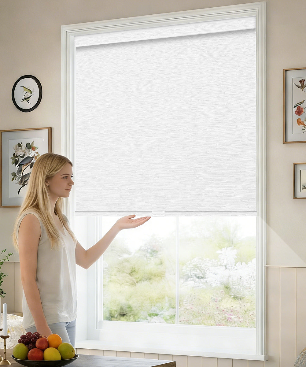 Manuell bedienbares, kabelloses Verdunkelungsrollo